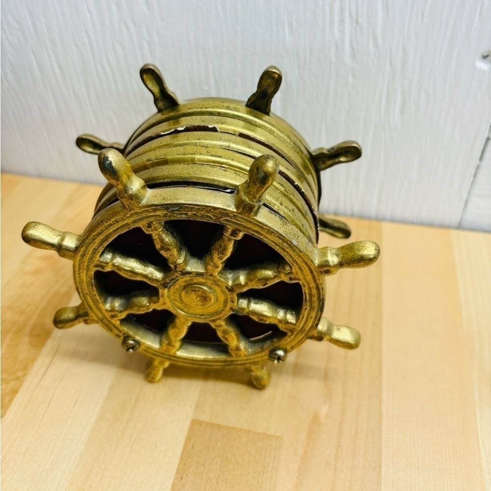 Vintage Set of 5 Nautical Coasters Brass Ship Wheel Holder Mid Century MCM - Picture 2 of 8